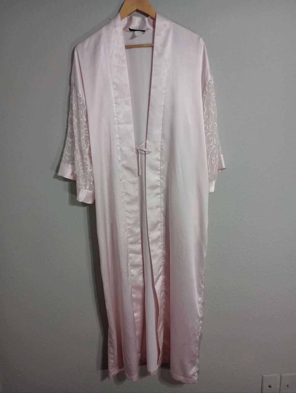 Vintage Valentino Floral Appliques Satin Robe Missing Waist Tie